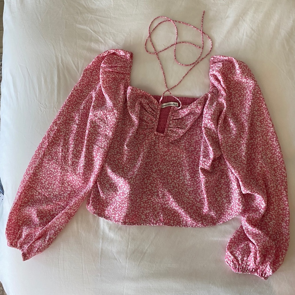 Abercrombie Long-Sleeve Faux Silk Cinched Top, Size: Large, Color: Pink Floral